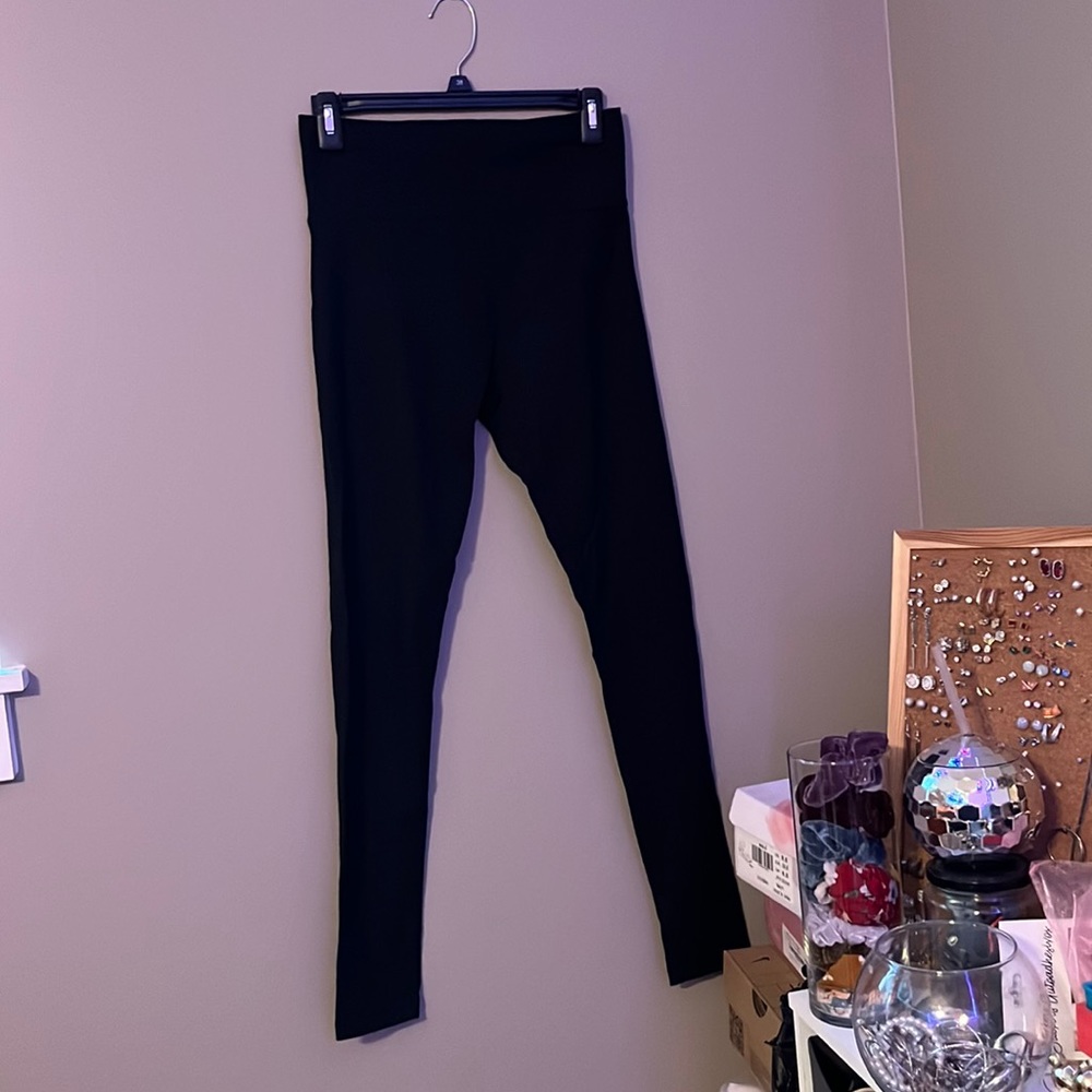 Forever 21 black leggings perfect condition size M